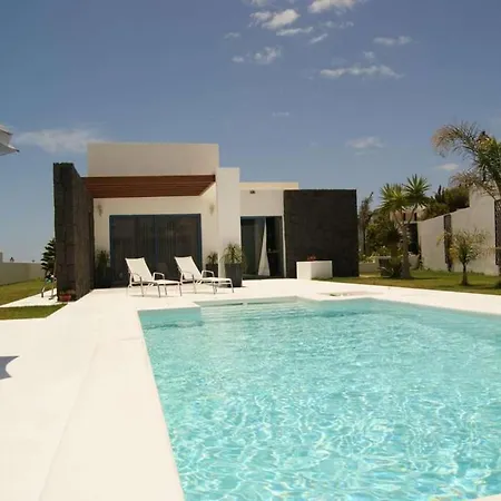Playa Blanca Sleeps 6 Pool Wifi T691296 * Playa Blanca (Lanzarote)